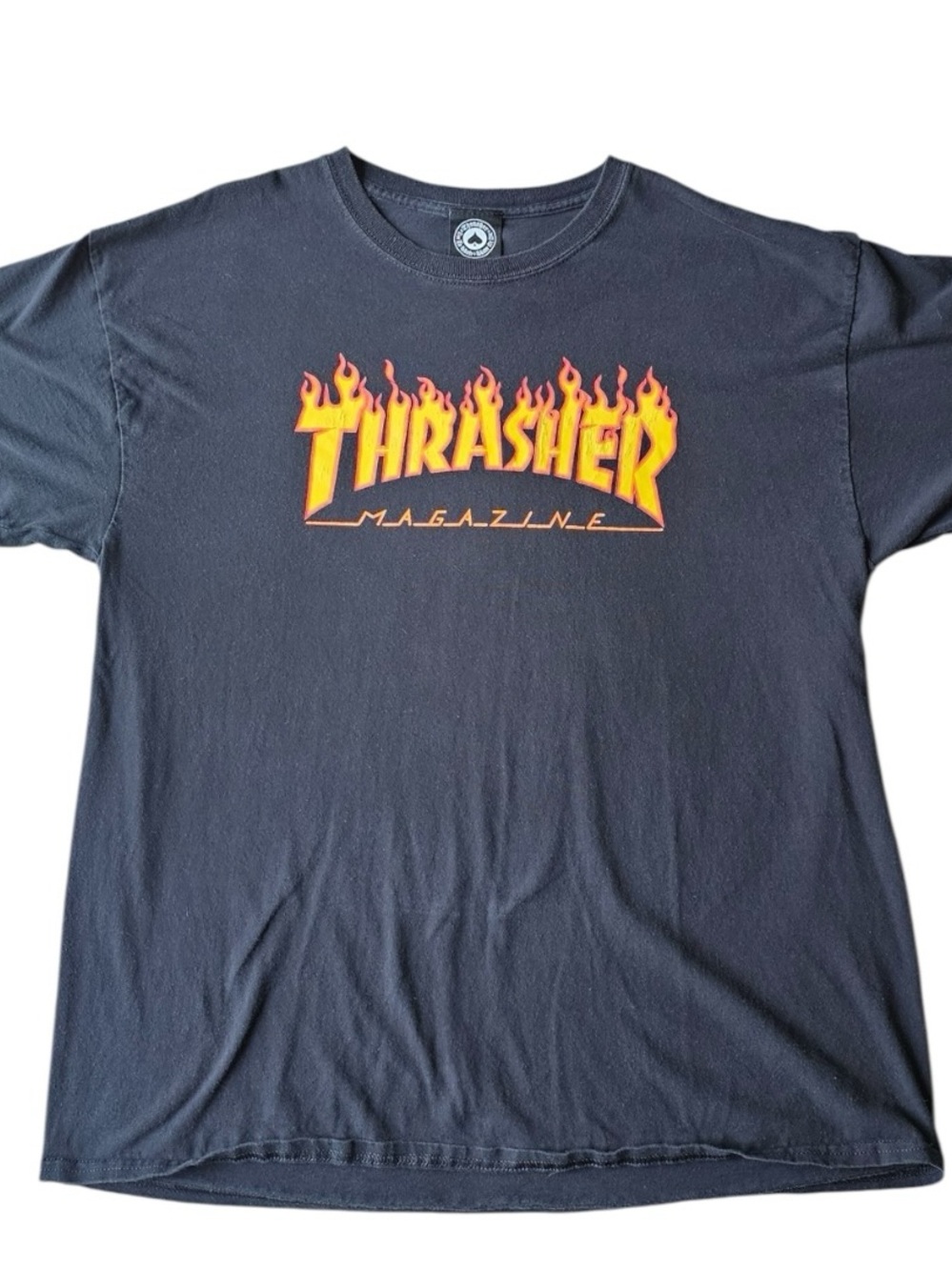 Thrasher Flame Logo Graphic Tee Skate Streetwear Grunge Distressed XL